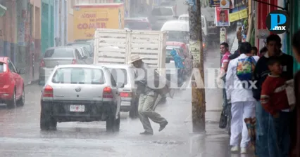 Lluvias obligan a suspender clases presenciales en 173 municipios de Puebla