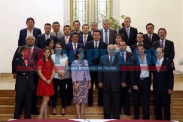 Se re&uacute;ne Osorio Chong con editores del pa&iacute;s