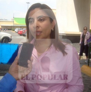 Ocultan candidatos información