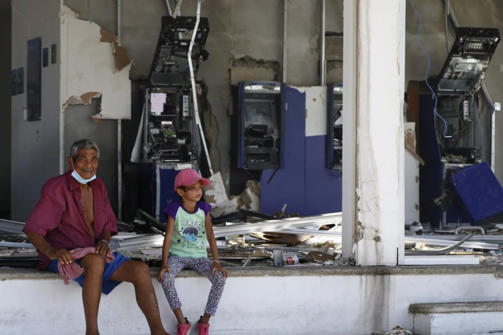 Acapulco destrozado, ¿y?