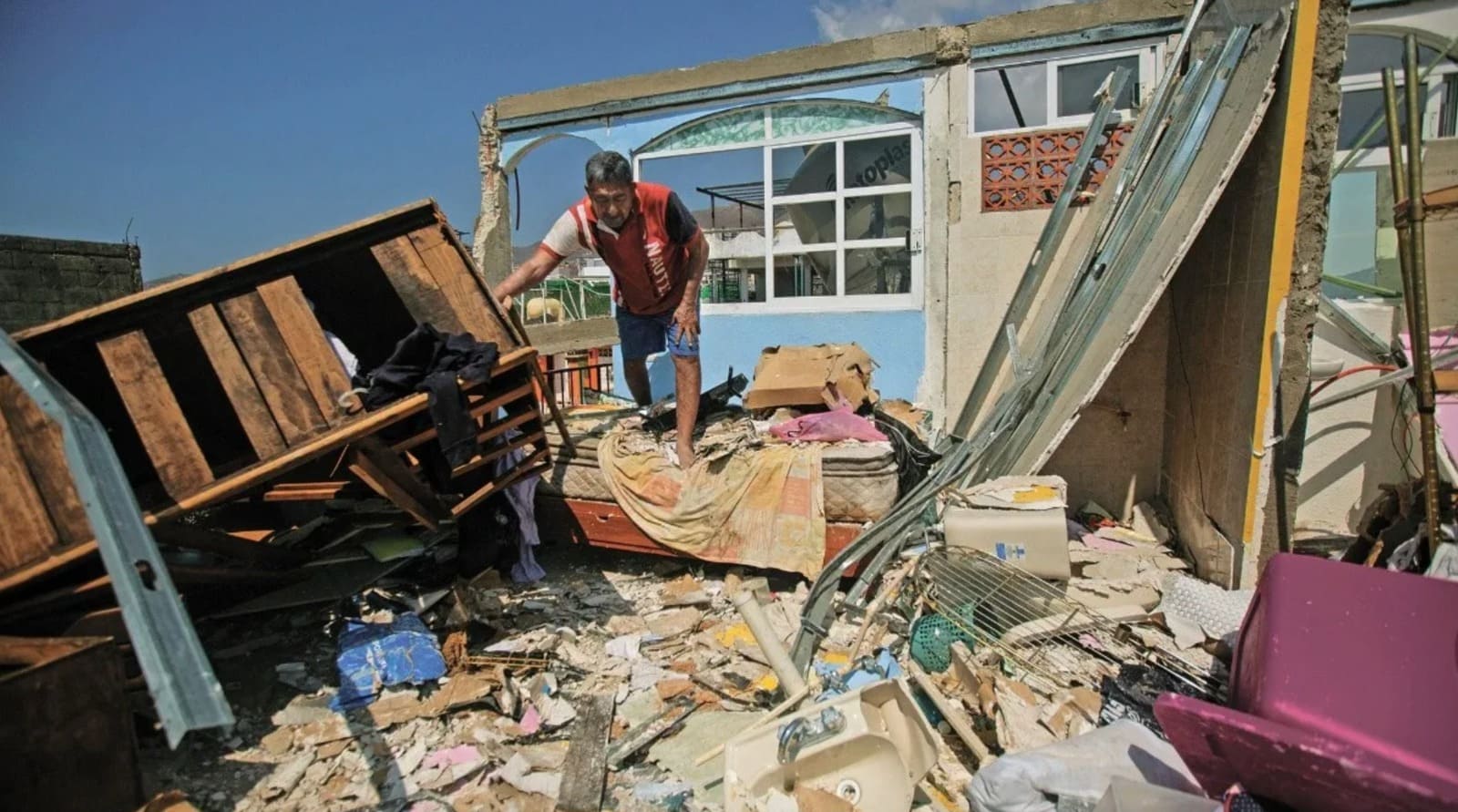 Acapulco destrozado, ¿y?