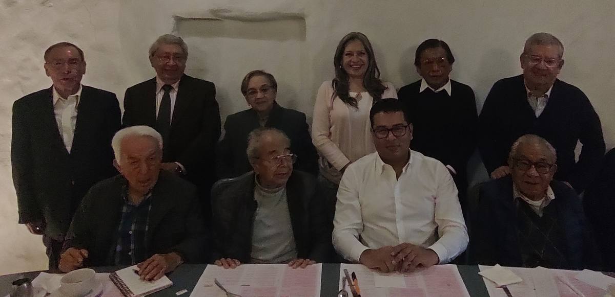 Ni amigos, ni compadres en candidaturas del Frente Amplio por México: Camarillo