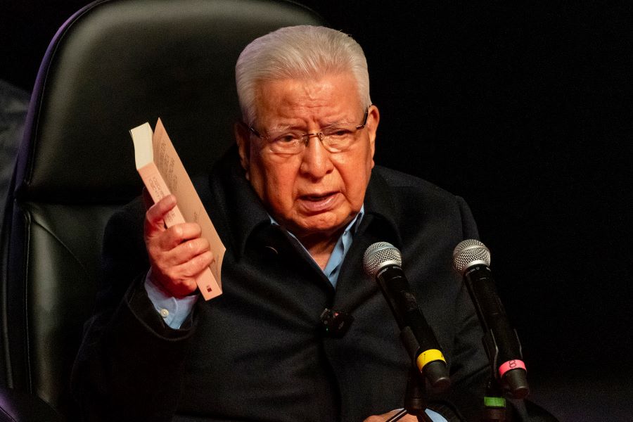 Maestro Aquiles Córdova Morán 