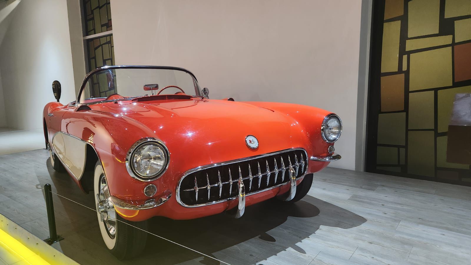 Exhibición “Sueño Americano, los autos que hicieron historia”.