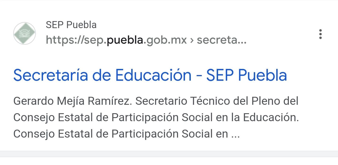 Gerardo Mejía detrás de Chidiac en la SEP