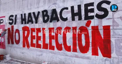 Bardas contra la reelecci&oacute;n aparecen en Puebla capital tras anuncio de Pepe Chedraui