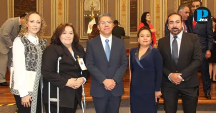 Diputadas y diputados del PAN Puebla levantan la mano para competir en el 2027