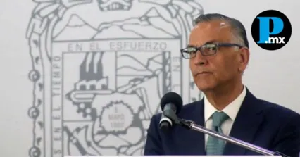 Jos&eacute; Ernesto Echeguren Barroeta present&oacute; su registro para competir por la Coordinaci&oacute;n Distrital Federal de Morena en el Distrito 10 de Cholula.