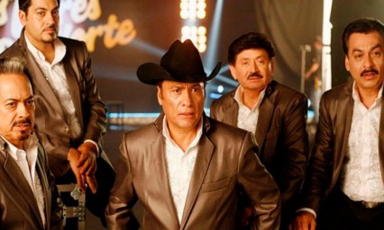 Multan a los Tigres del Norte por cantar narcocorridos