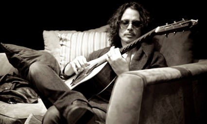 Sepultan a Chris Cornell en cementerio de Los &Aacute;ngeles