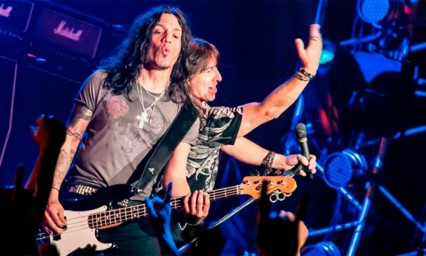 &iexcl;Mira! 5 canciones de Rata Blanca en memoria de Guillermo S&aacute;nchez