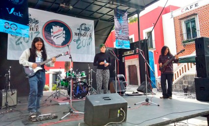 Escucha Puebla la F&eacute;te de la Musique