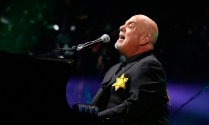 Billy Joel viste una estrella de David durante concierto en NY