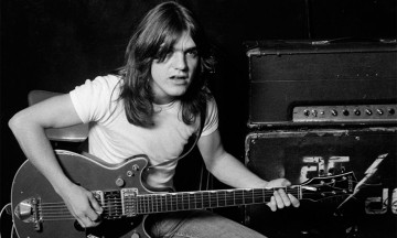 Muere Malcolm Young, cofundador de AC/DC