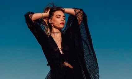 Belinda se pone sexy en Instagram