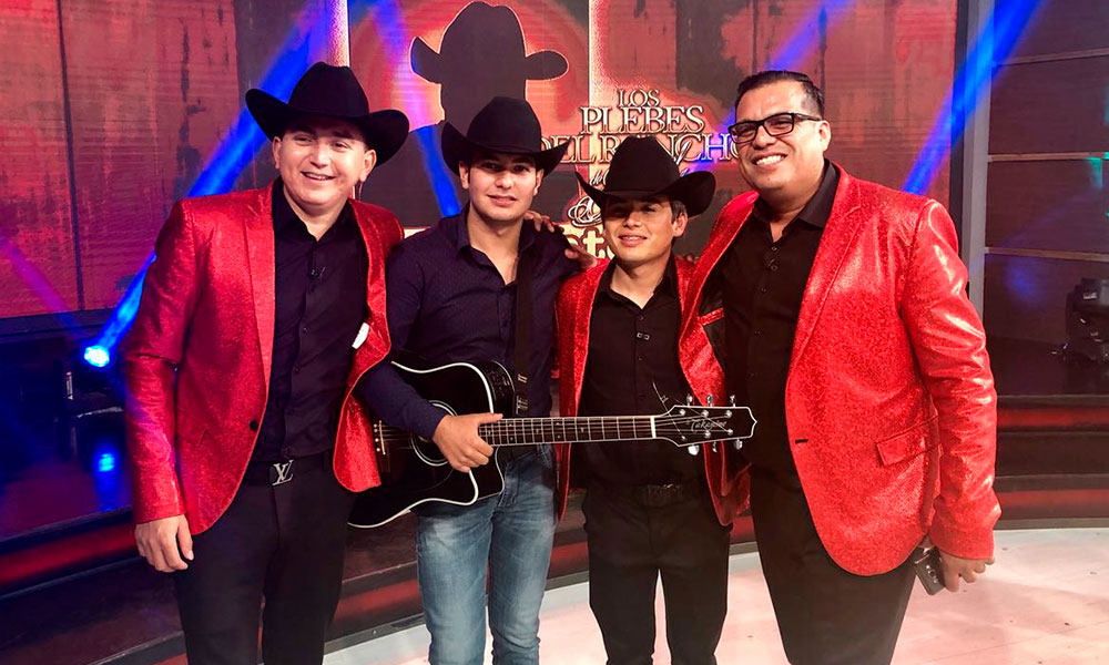 Johny Cortés se une a Los Plebes del Racho