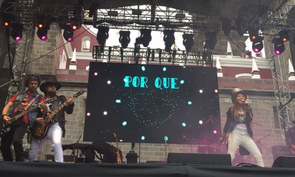 Prenden T&uacute; rockcito y Los patita de perro