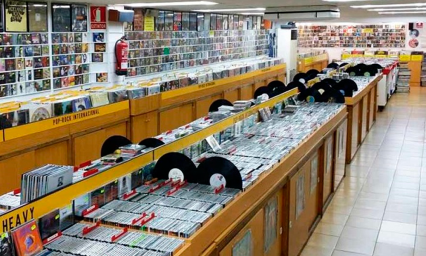 Se cumplen 10 a&ntilde;os de la &uacute;ltima tienda de discos en Puebla