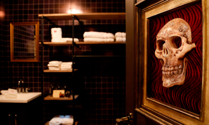 Monstruos acompa&ntilde;an a Del Toro en sus sue&ntilde;os