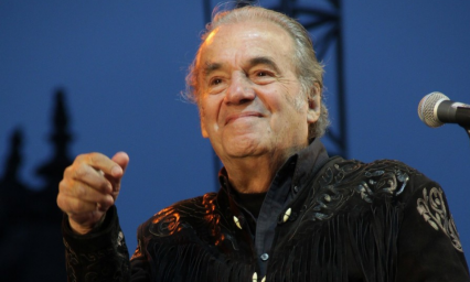 Cantautor &Oacute;scar Ch&aacute;vez pierde la vida por coronavirus