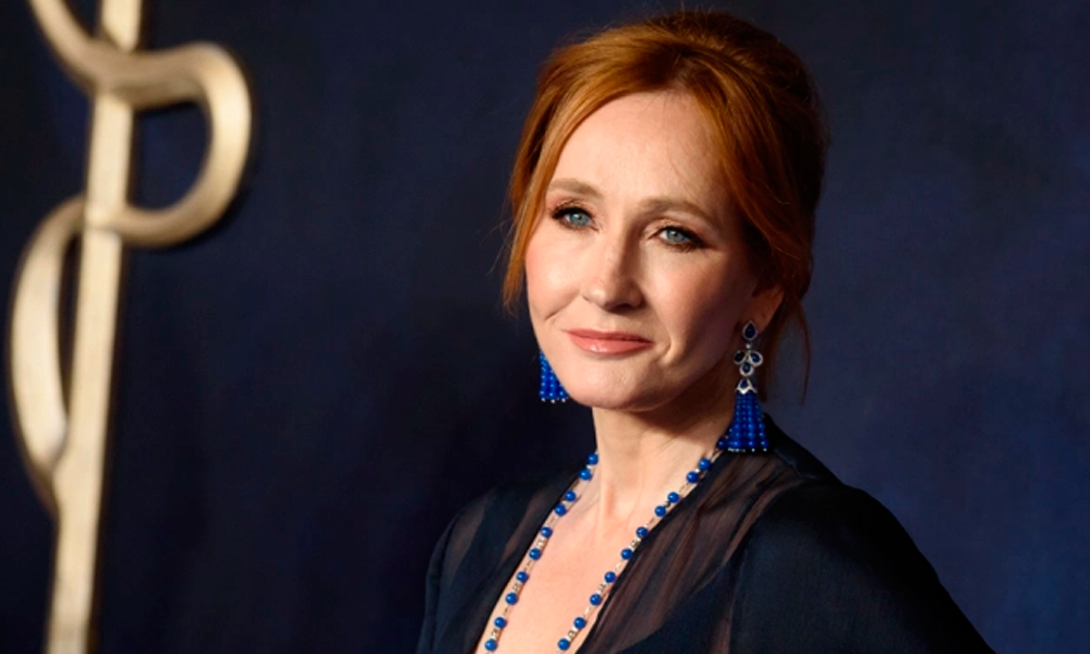 JK Rowling acusada de transfobia 