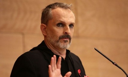 Le llueven críticas a Miguel Bosé por su manifestación contra el cubrebocas