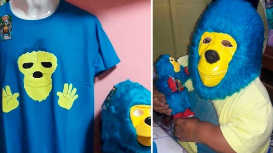 ¡Apoyemos a Kemonito! El luchador vende sus propios productos