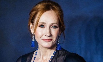 La reseña del libro de Rowling causó indignación.