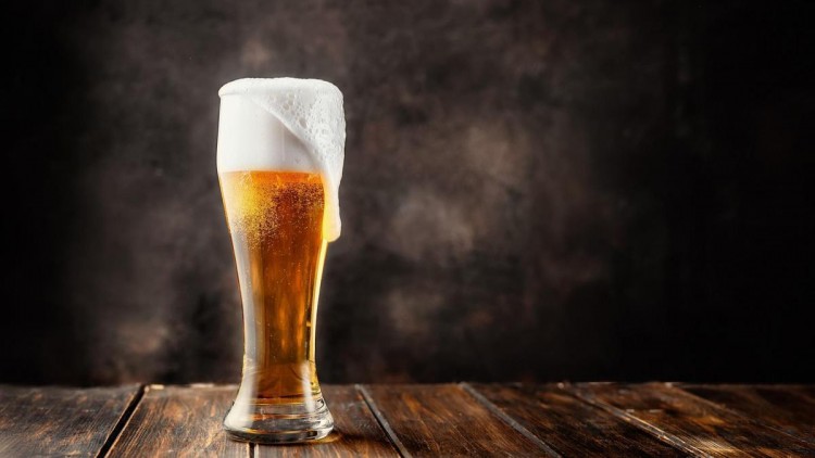 Un Mundo de Sabores en un Brindis: Día Mundial de la Cerveza, ¡Salud y Celebración!