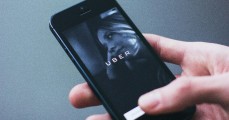 Reforma para regular Uber y DiDi en aeropuertos mexicanos, suspendida