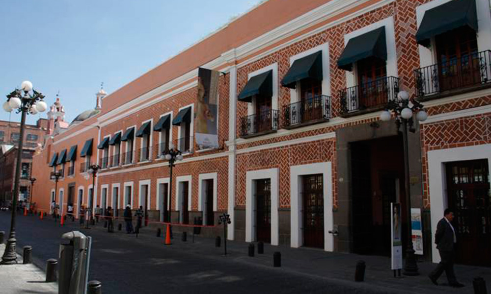 Reúne Museo Amparo exposiciones para 2017