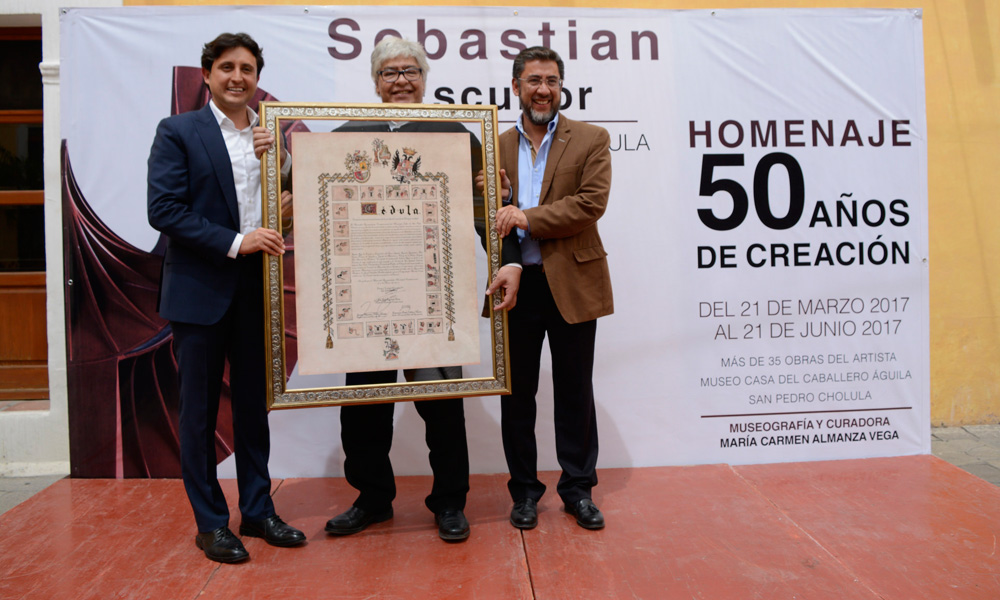 Exhibe Sebastián 50 años de creación en San Pedro Cholula