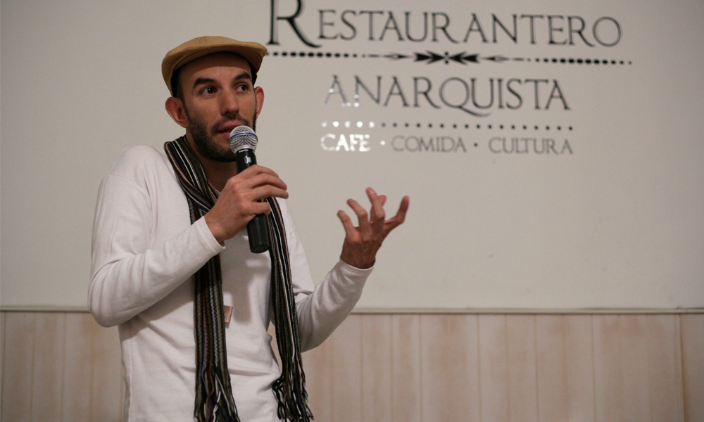 Paco Rubín presenta Haikú, poesía para el bolsillo