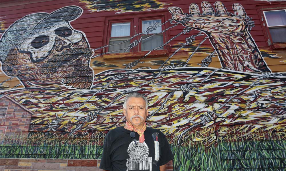 Gritan murales de Duarte en paredes de Chicago