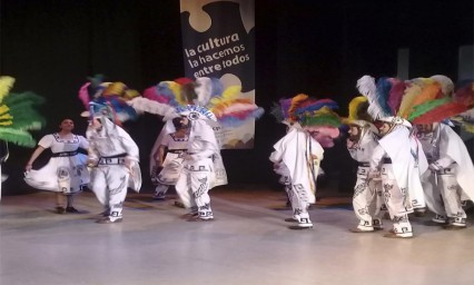 Salen los Huehues en funci&oacute;n de Gala