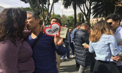 Fomentan lectura con #LibroDeaBeso