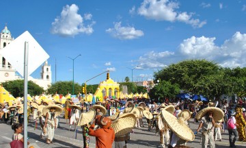 Tecuanes alistan festejo en su día