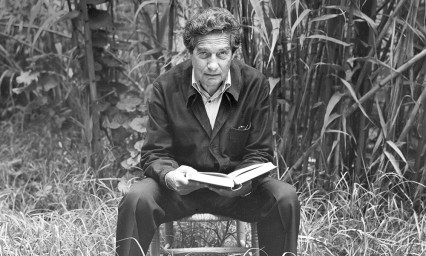 Siglo XX pertenece literariamente a Paz: Christopher Dom&iacute;nguez