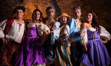 Alexander develar&aacute; placa de Don Quijote cabalga de nuevo