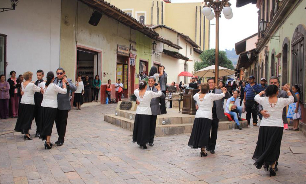 Evocan a Pedro Escobedo en Zacatlán