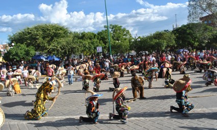 Alistan D&iacute;a del Tecuan en Acatl&aacute;n