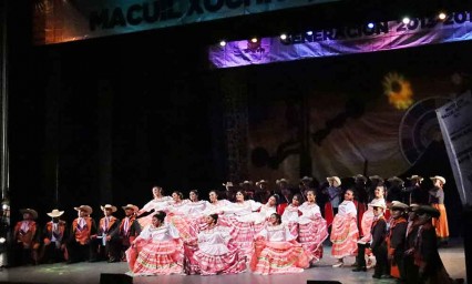 Brillan artistas del Instituto Macuilx&oacute;chitl en CCU 