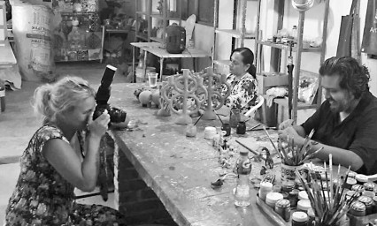 Difunden polacos artesan&iacute;a de barro policromado