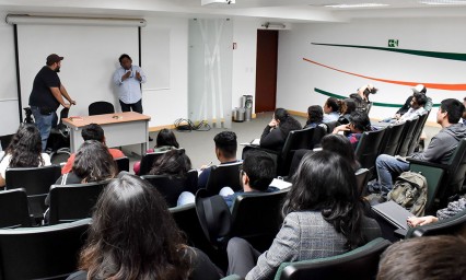 El cine fot&oacute;grafo Tony Kuhn visita la UDLAP