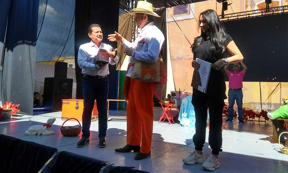 Celebra Mario Iván Martínez a los niños poblanos