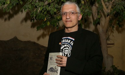 Retrata G&aacute;mez el problema de inmigraci&oacute;n