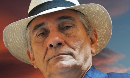 &ldquo;Cuando uno escribe un poema ya deja de ser suyo&rdquo;