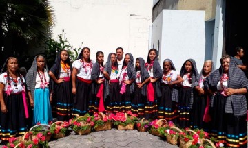 Niegan ayuda a danzantes de La Mixteca