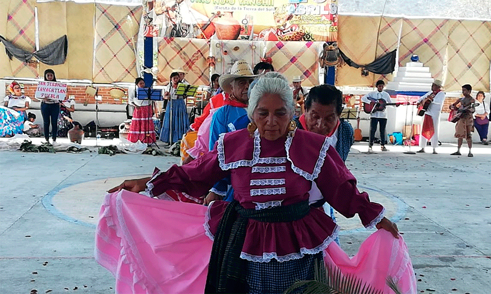 Une la Fiesta de la Tierra del Sol a las tres Mixtecas