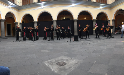 Mariachi evoca la nostalgia con Cri-cri